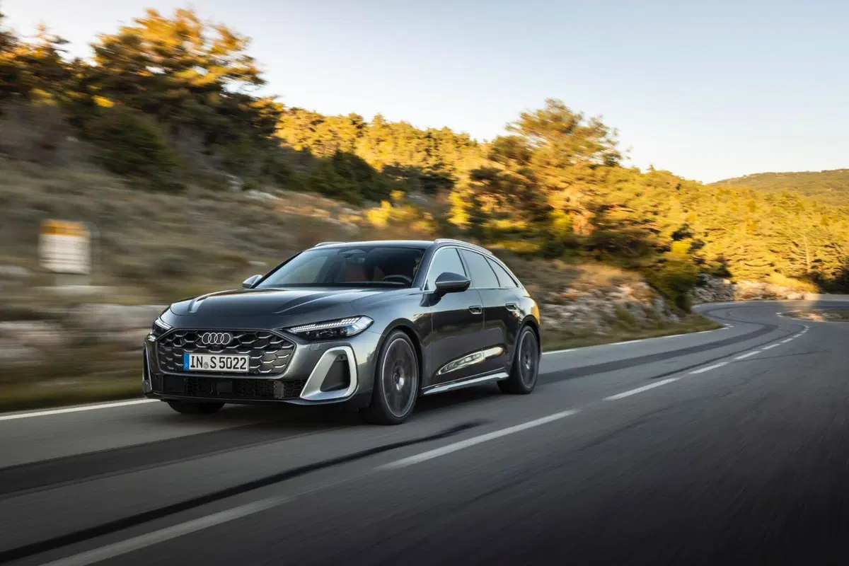 Nuova Audi A5: motorizzazioni, allestimenti, optional e prezzi. Guida all’acquisto (56)