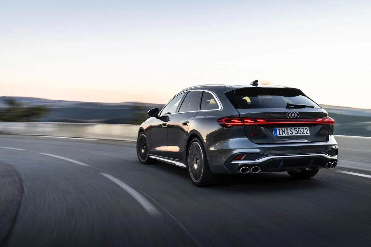 Nuova Audi A5: motorizzazioni, allestimenti, optional e prezzi. Guida all’acquisto (57)