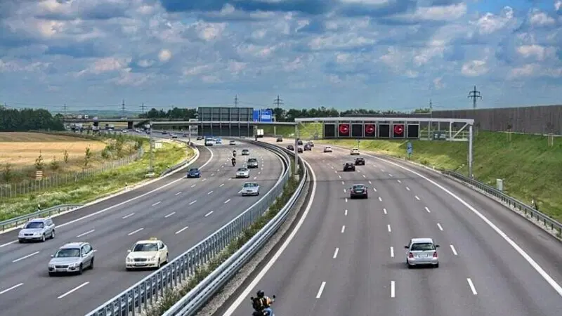 Viaggio sulle veloci Autobahn tedesche, un po' meno mitiche del previsto