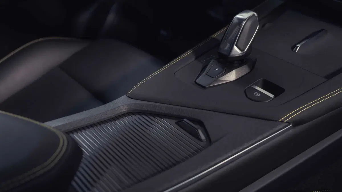Lynk & Co 01 01 1.5 td phev (9)