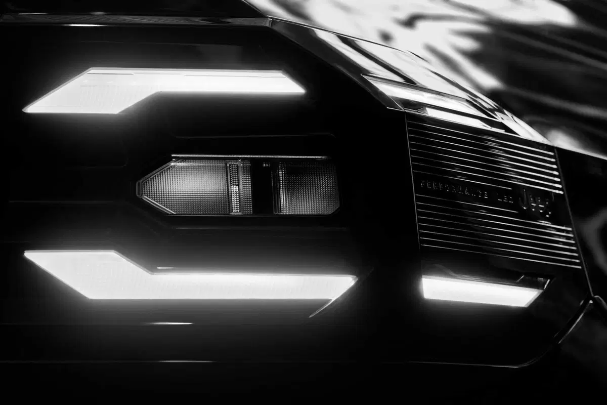 Nuova Jeep Compass: non sarà solo elettrica, arrivano nuove informazioni | Foto Teaser  (4)