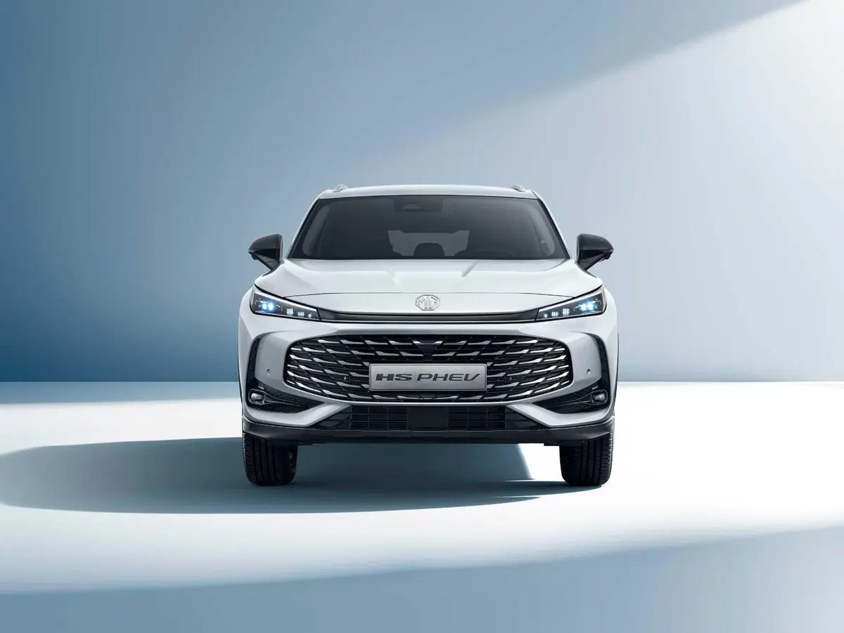 Le SUV del 2025 a confronto: MG HS (15)