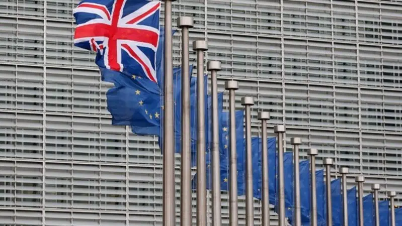 Viaggi nel Regno Unito: anche in auto ti serve l'ETA dal 2 aprile