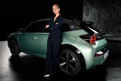 Lancia insieme al 1522 per combattere la violenza di genere: la campagna con Cristiana Capotondi