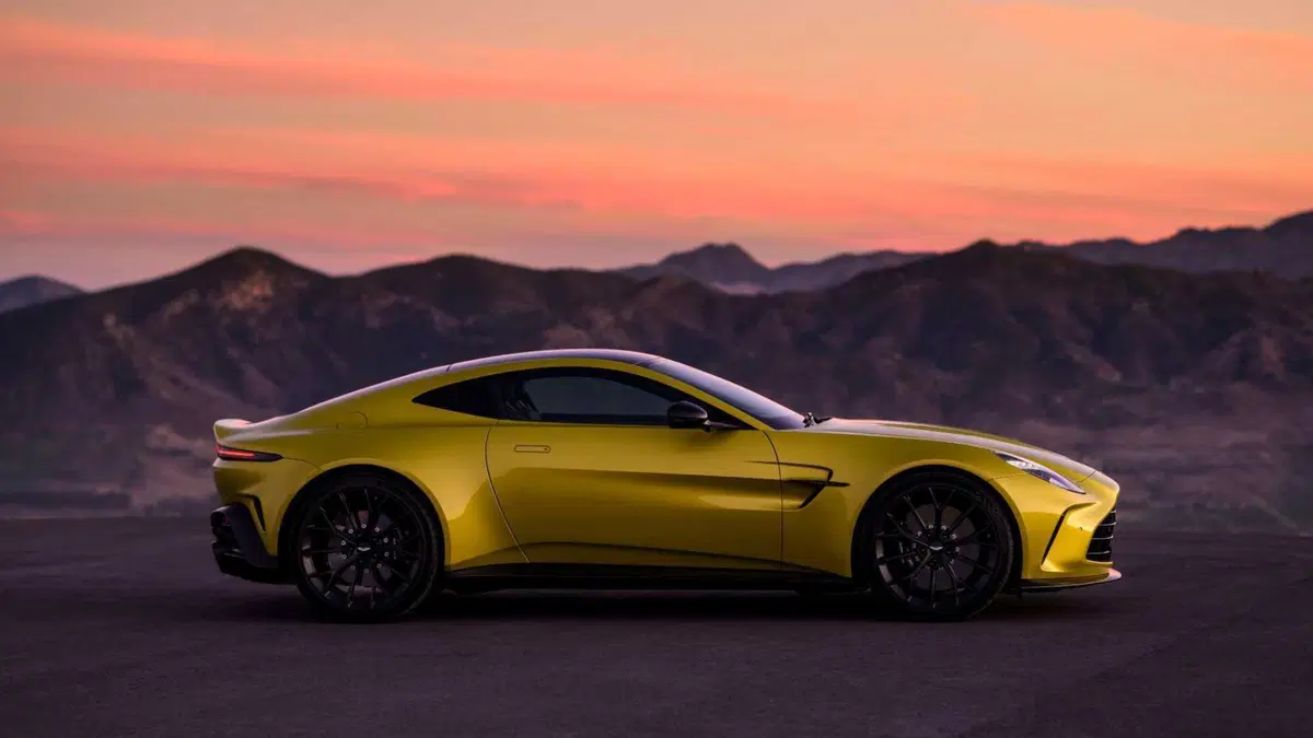 Aston Martin Vantage Coupé (2024-->>) (4)