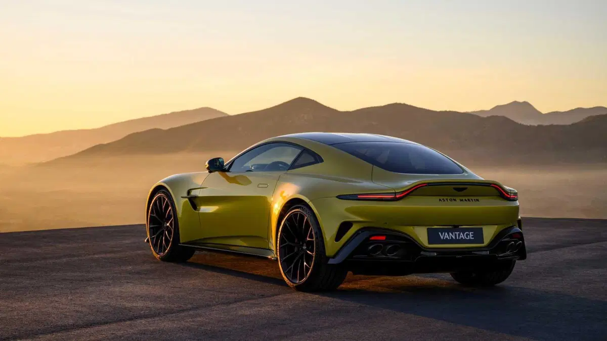 Aston Martin Vantage Coupé (2024-->>) (5)