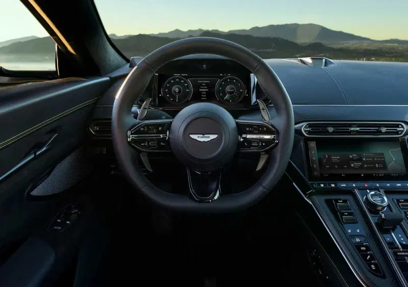 Aston Martin Vantage Coupé (2024-->>) (9)