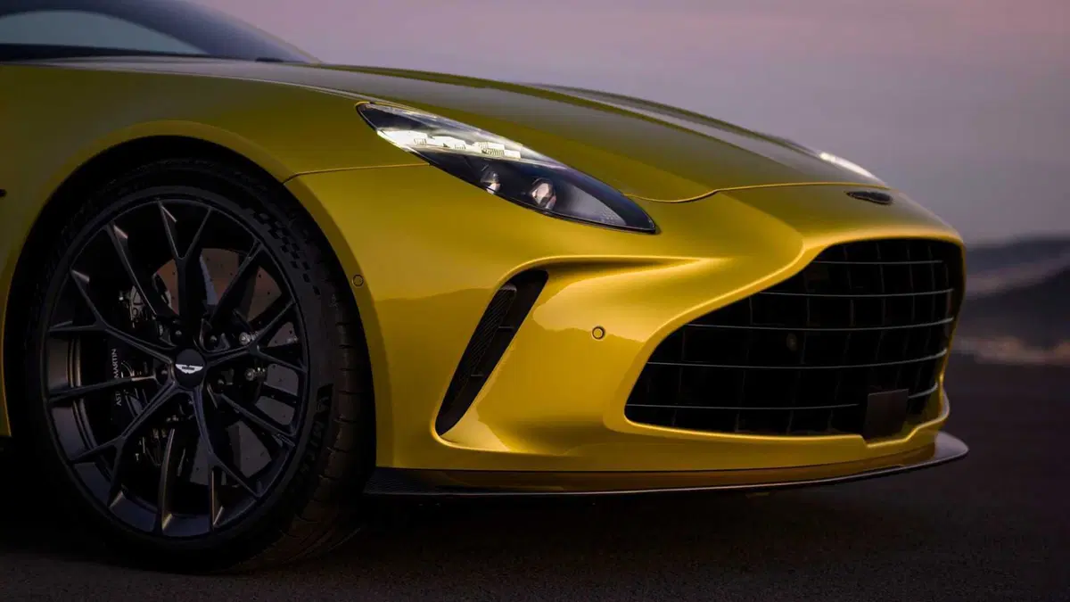 Aston Martin Vantage Coupé (2024-->>) (18)