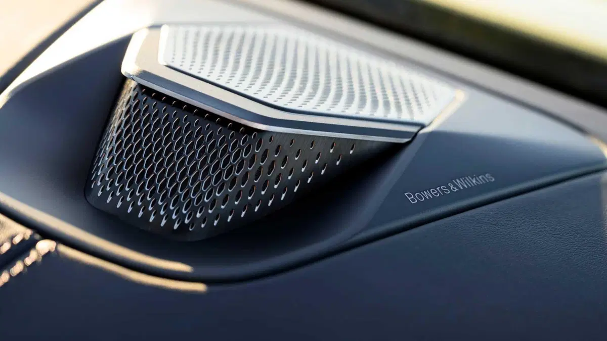 Aston Martin Vantage Coupé (2024-->>) (24)