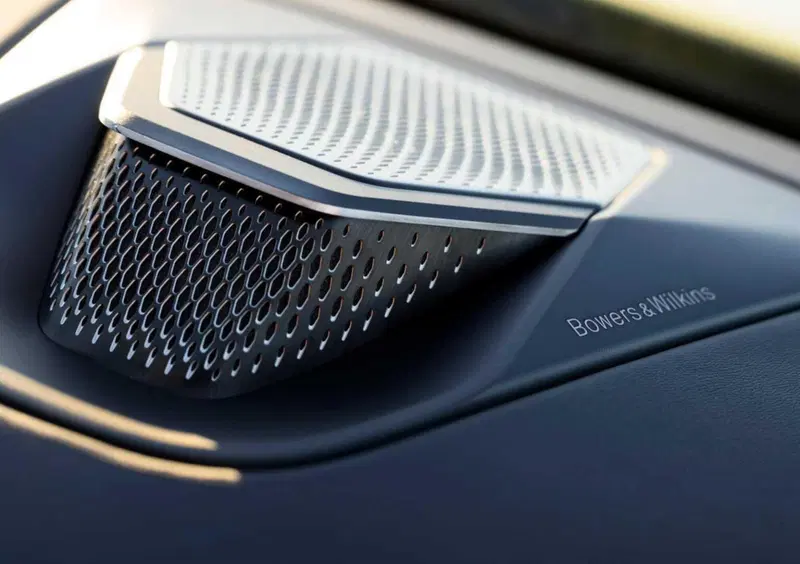 Aston Martin Vantage Coupé (2024-->>) (24)