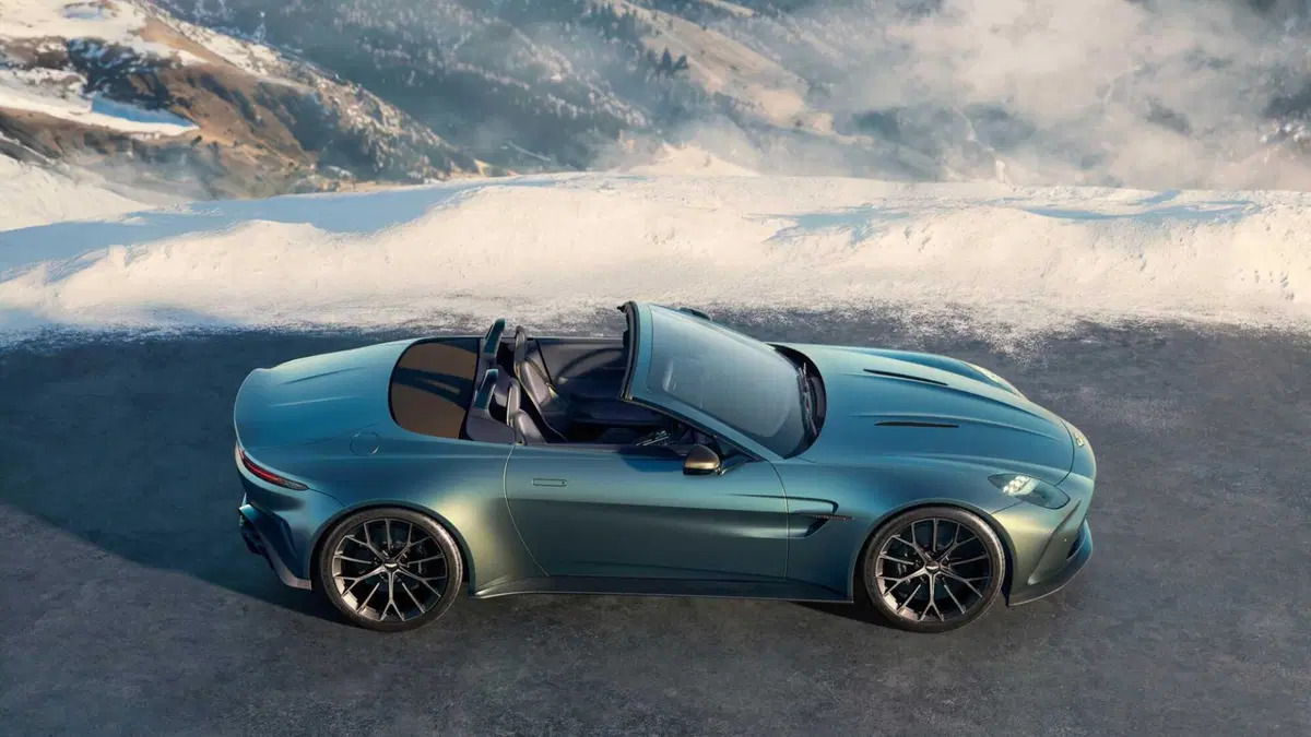 Aston Martin Vantage Roadster (2025-->>) (9)