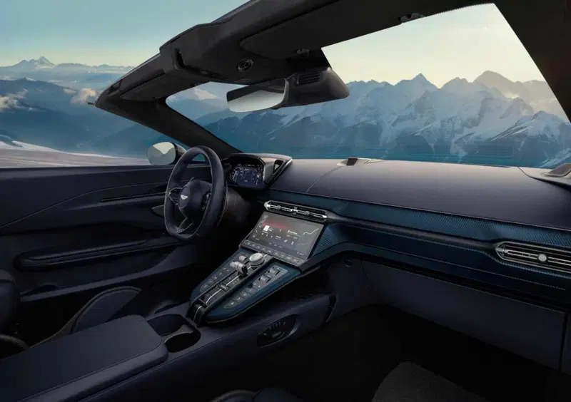 Aston Martin Vantage Roadster (2025-->>) (13)