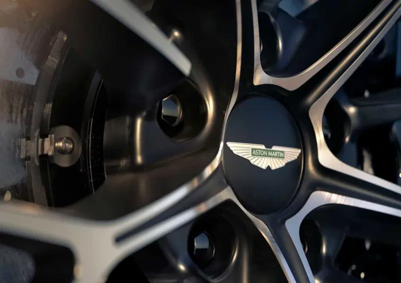 Aston Martin Vantage Roadster (2025-->>) (22)