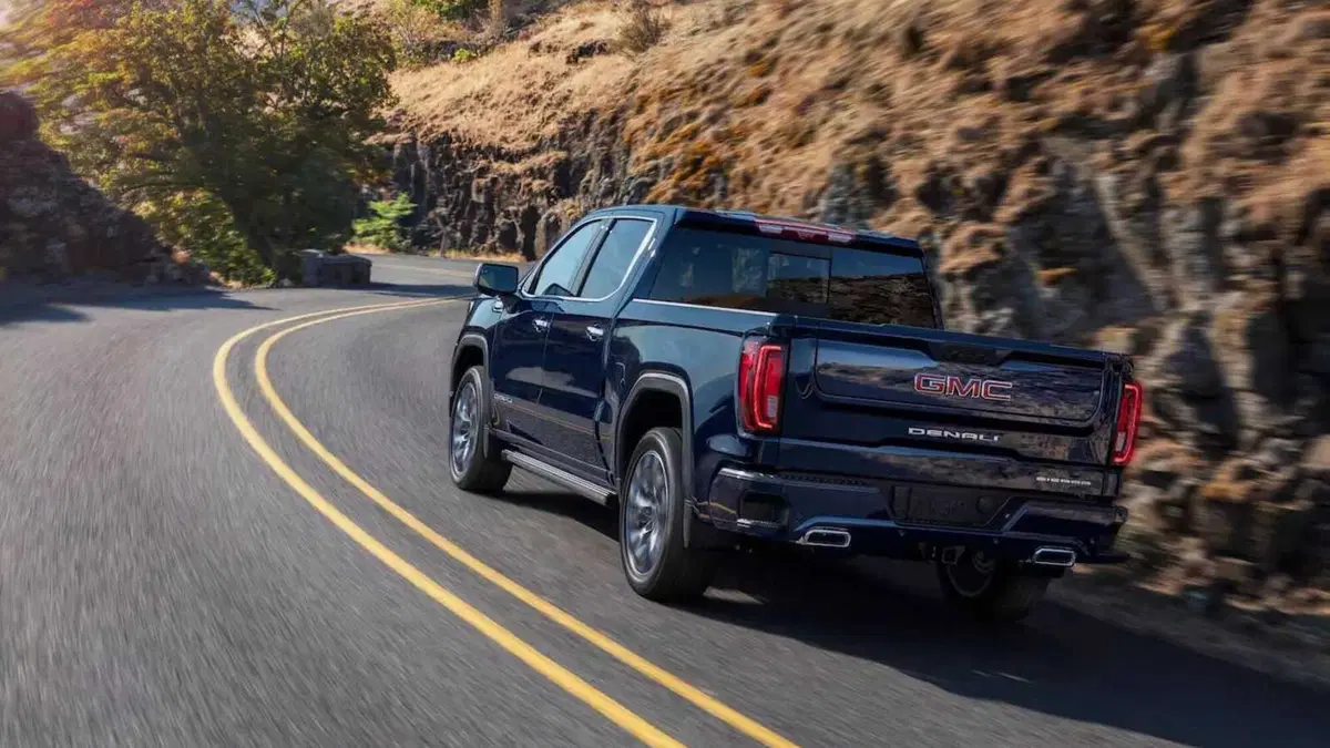 GMC Sierra (2025-->>) (2)