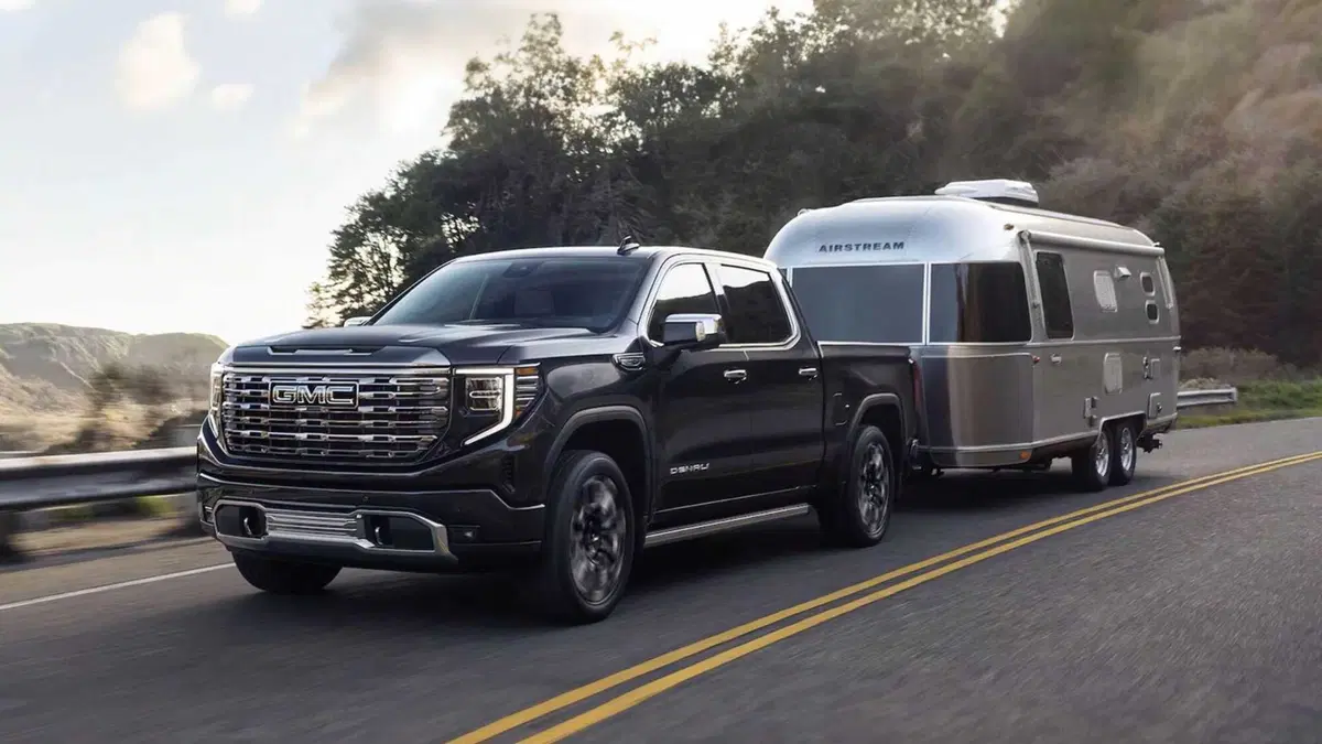 GMC Sierra (2025-->>) (3)