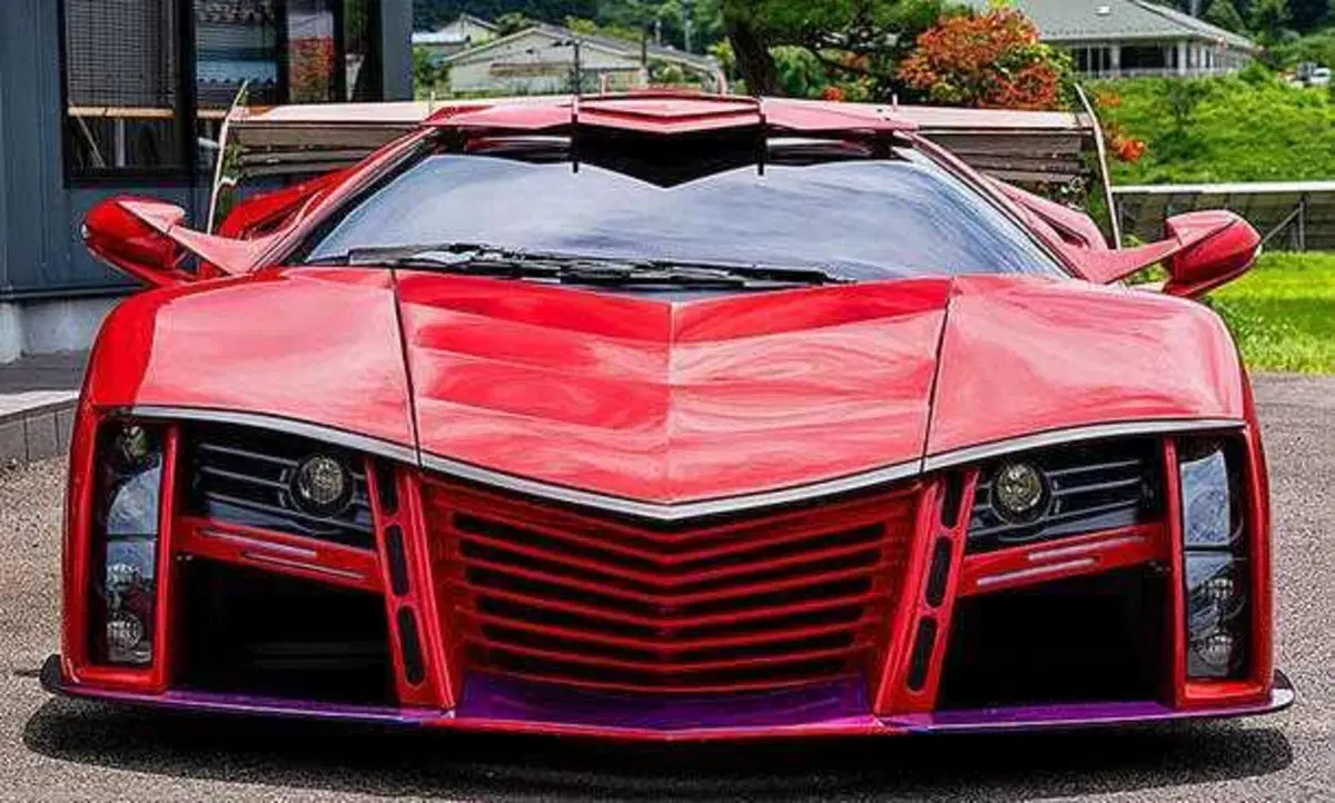Sembra un manga, ma purtroppo qui sotto c'è una Lamborghini (3)