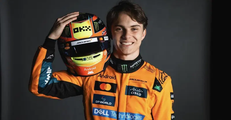 Formula 1. McLaren annuncia il rinnovo pluriennale di Oscar Piastri: "Simbolo della nostra fiducia in lui"
