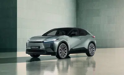 Nuova Toyota C-HR+ 2025 | "PI&Ugrave;" significa 600 km di autonomia [VIDEO]