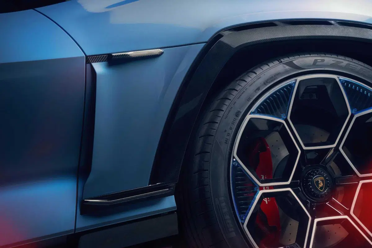 Lamborghini Lanzador concept: prima elettrica del Toro per il 2028 (17)