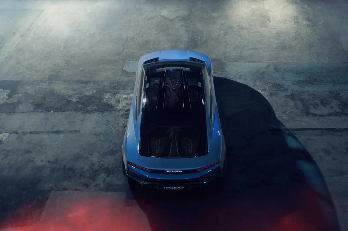 Lamborghini Lanzador concept: prima elettrica del Toro per il 2028 (18)