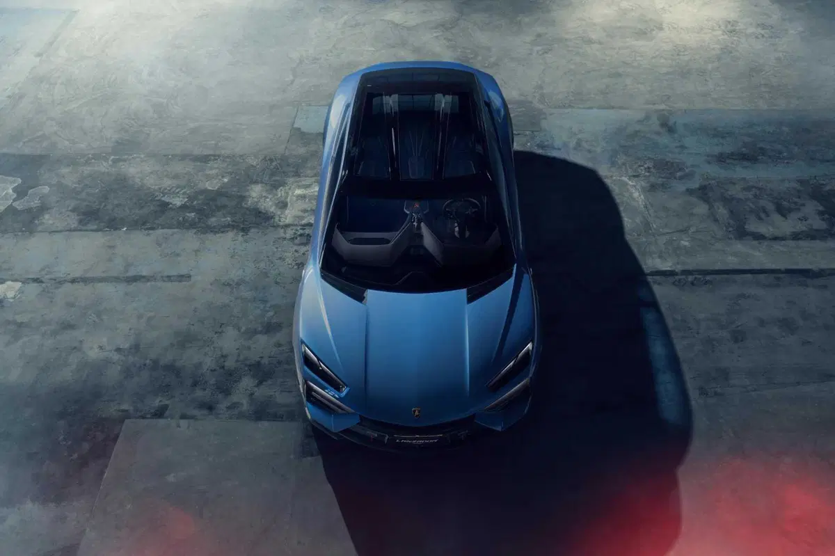 Lamborghini Lanzador concept: prima elettrica del Toro per il 2028 (59)