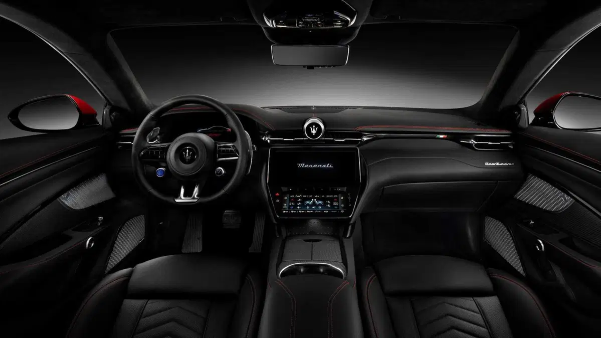 Maserati Granturismo 3.0 Trofeo awd auto (6)