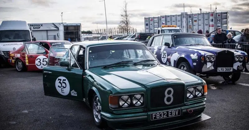 Bentley Turbo R: dalla strada alla pista, con un tocco di "Top Gear"