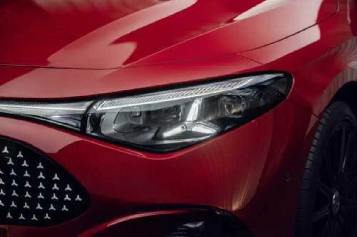 Mercedes CLA 2025: nasce  elettrica ma volendo è anche ibrida [VIDEO] (17)