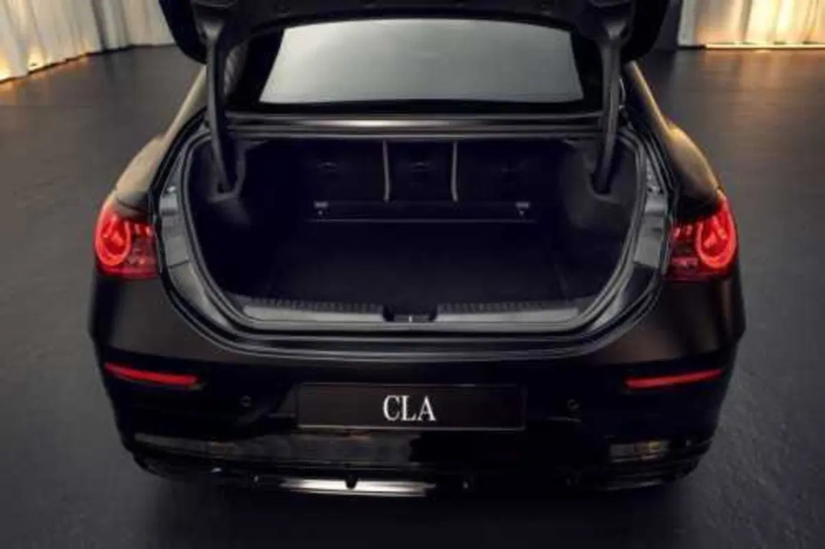 Mercedes CLA 2025: nasce  elettrica ma volendo è anche ibrida [VIDEO] (46)
