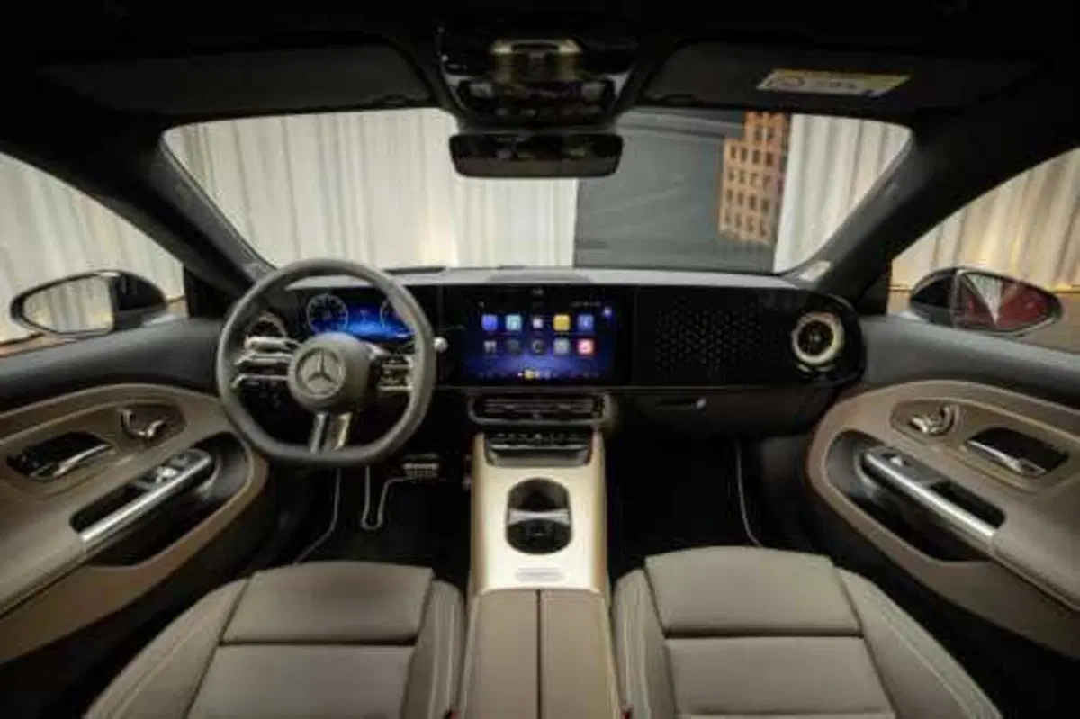 Mercedes CLA 2025: nasce  elettrica ma volendo è anche ibrida [VIDEO] (48)