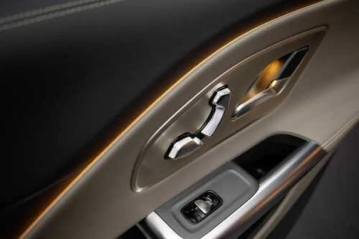 Mercedes CLA 2025: nasce  elettrica ma volendo è anche ibrida [VIDEO] (51)
