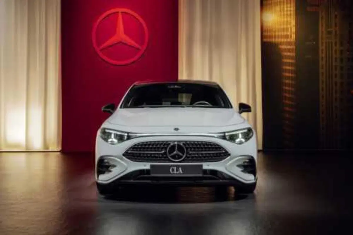 Mercedes CLA 2025: nasce  elettrica ma volendo è anche ibrida [VIDEO] (58)
