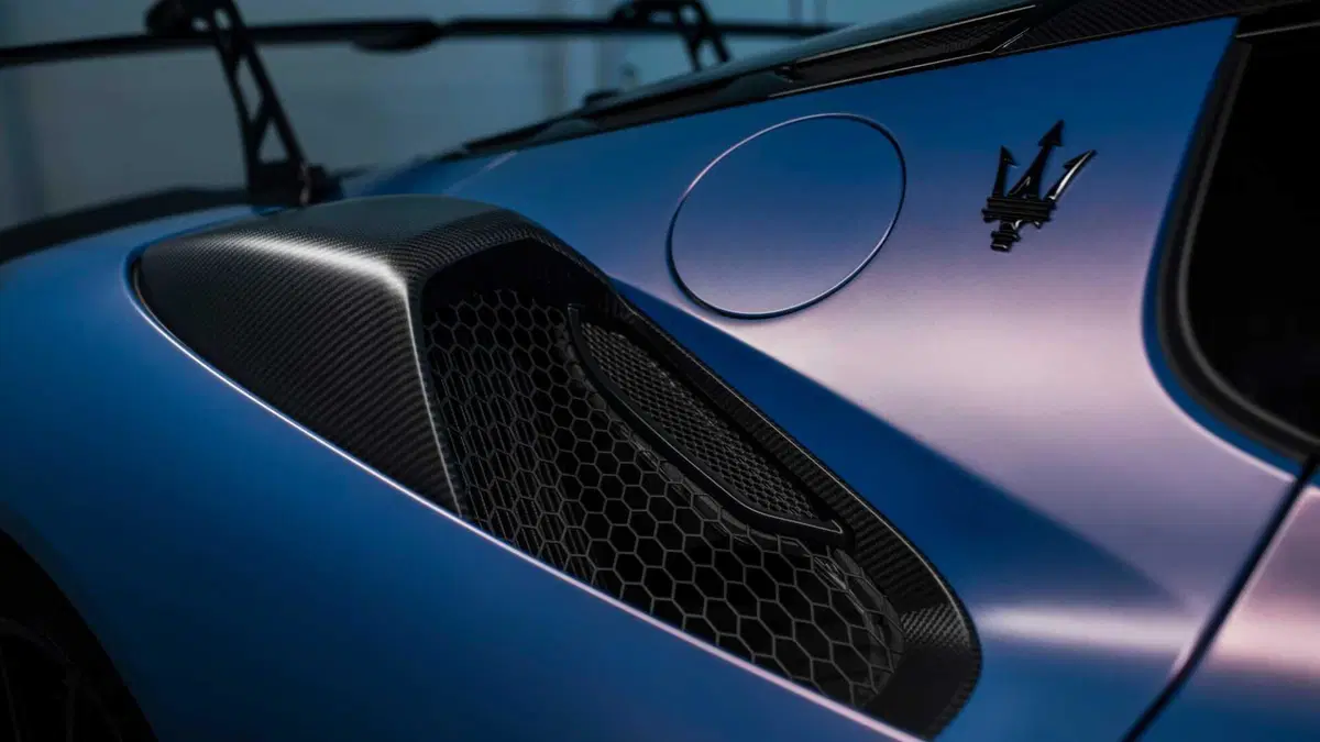 Maserati MC20 3.0 V6 GT2Stradale 640cv rwd auto (17)