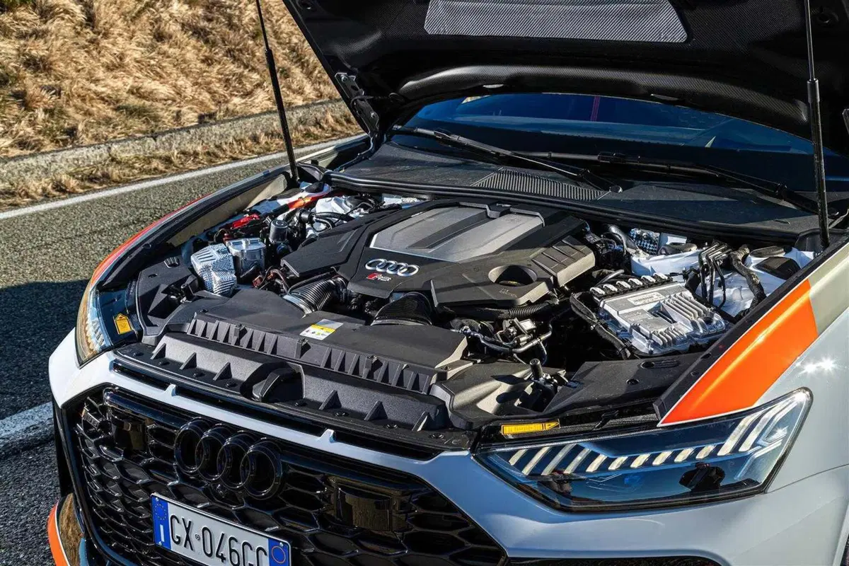 Audi RS6 GT: il mostro dell'Autobahn in pista a Monza [VIDEO] (7)