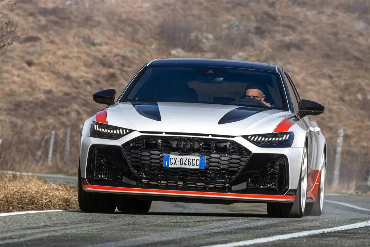 Audi RS6 GT: il mostro dell'Autobahn in pista a Monza [VIDEO] (8)