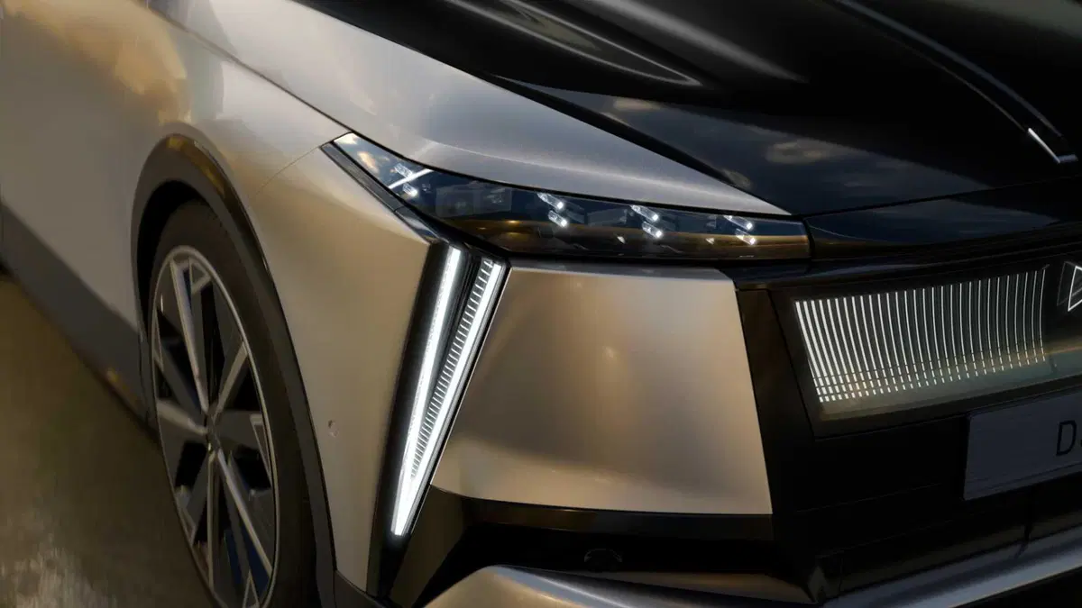 Ds N 8 (2025-->>) (12)