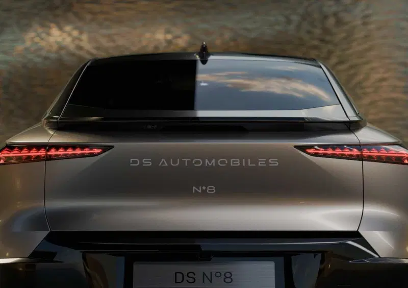 Ds N 8 (2025-->>) (14)