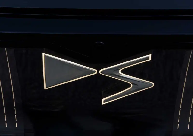 Ds N 8 (2025-->>) (21)