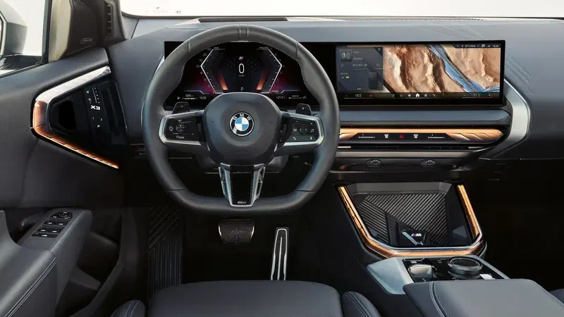 BMW X3 2025: le foto degli interni