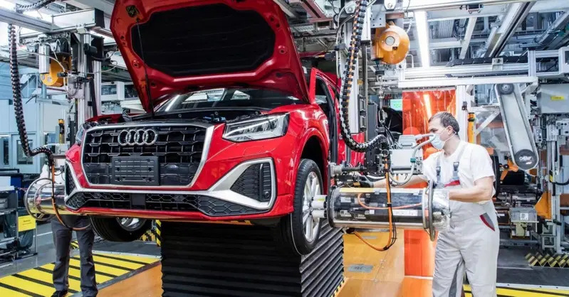 Audi taglia 7.500 posti di lavoro in Germania per risparmiare 1 miliardo di euro all'anno