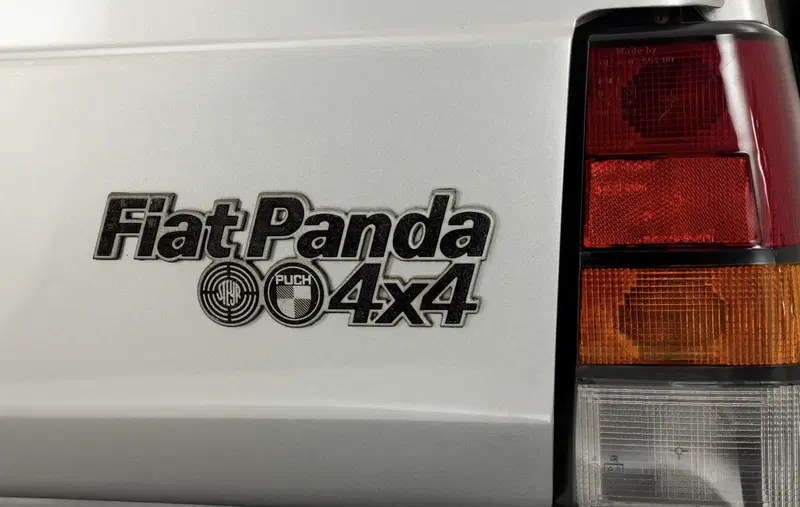 Il badge della Fiat Panda 4x4