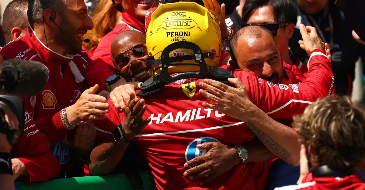 F1. Sprint GP Cina, Vasseur: "Presto per trarre conclusioni, ma Hamilton e Leclerc erano in gestione"