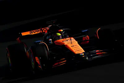 F1. Qualifiche GP Cina 2025: Piastri conquista la pole davanti a Russell e Norris. Ferrari in terza fila