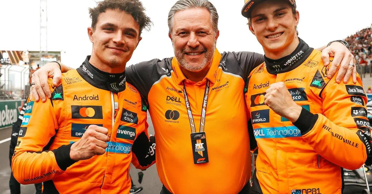 F1. GP Cina, dominio McLaren su Russell, Piastri: "Voglio lottare per il titolo". Problemi per Norris
