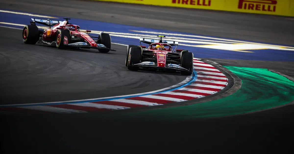 F1. GP Cina, Vasseur: "Leclerc? Non poteva fare altro, anche senza il danno. &Egrave; pi&ugrave; difficile da spiegare la gara di Hamilton"