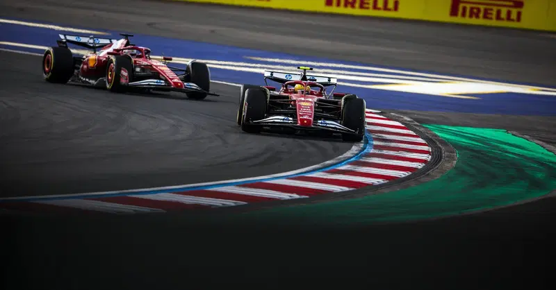 F1. GP Cina, Vasseur: "Leclerc? Non poteva fare altro, anche senza il danno. &Egrave; pi&ugrave; difficile da spiegare la gara di Hamilton"