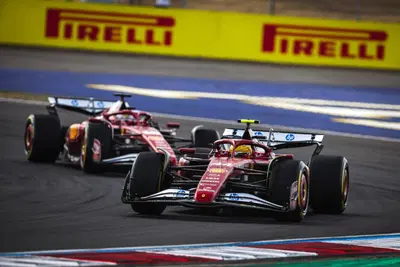 F1. La doppia squalifica per Hamilton e Leclerc, i dubbi sul passo, il bilanciamento: cos&igrave; il GP di Cina della Ferrari si &egrave; trasformato in un incubo