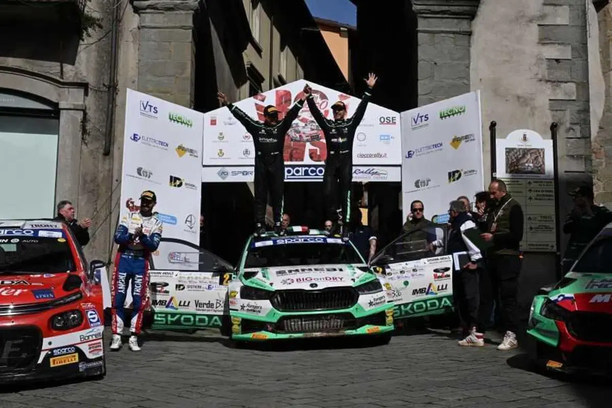 Italiano CIAR Sparco. Basso-Granai, Skoda: Il Ciocco al fotofinish (9)
