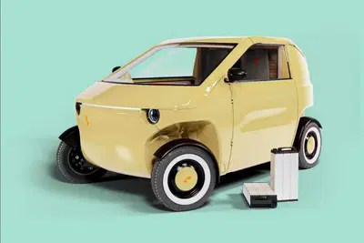 Stellantis intrigata dall'auto formato Ikea, &egrave; pi&ugrave; brutta la Luvly o la Ami?  