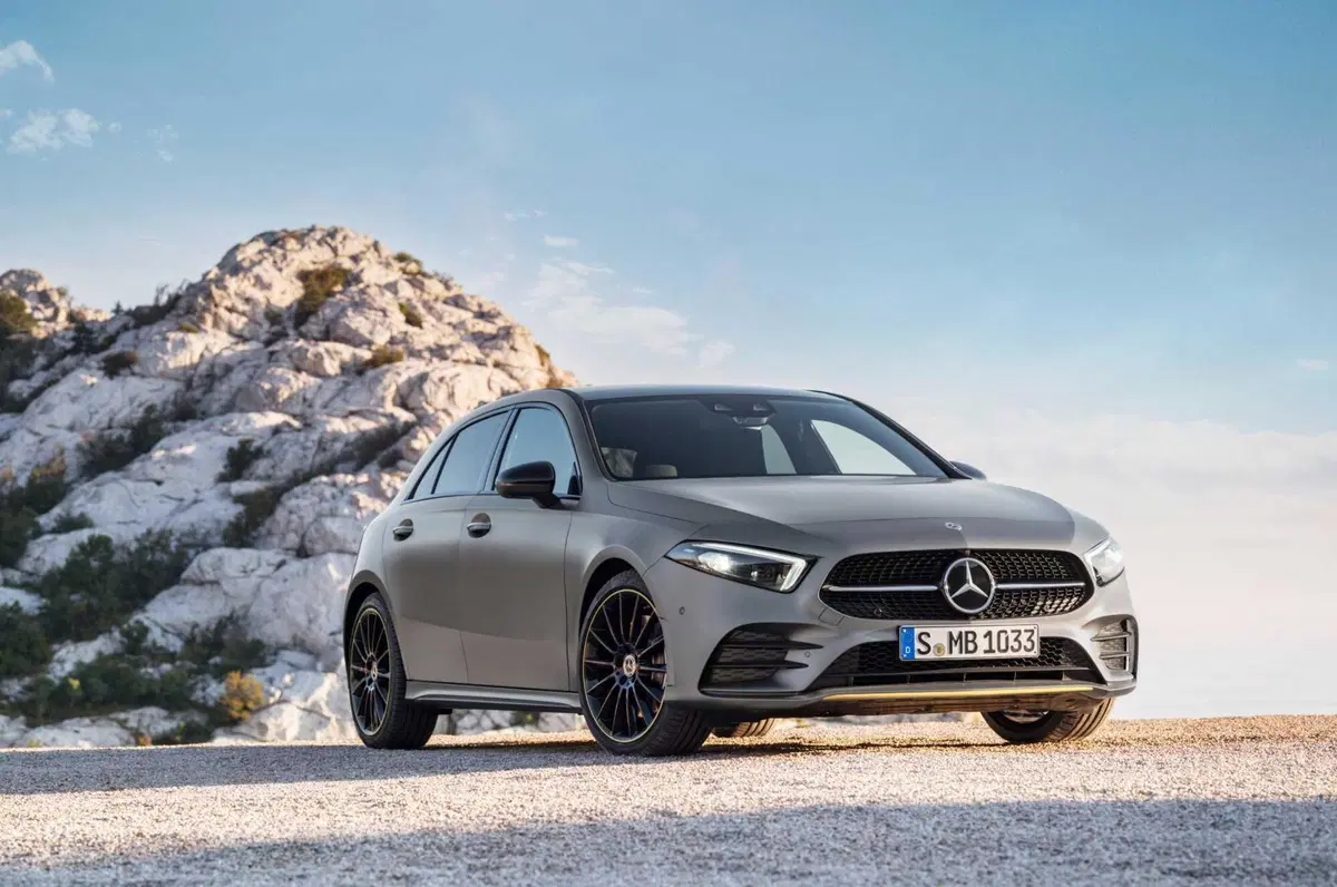Mercedes, finisce l'era della Classe A, sostituita dalla Baby G (6)